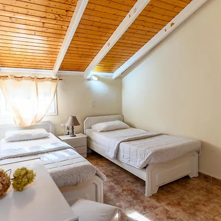 Louiza Apartment Agios Gordios (Corfu)