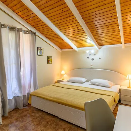 Apartment Louiza
