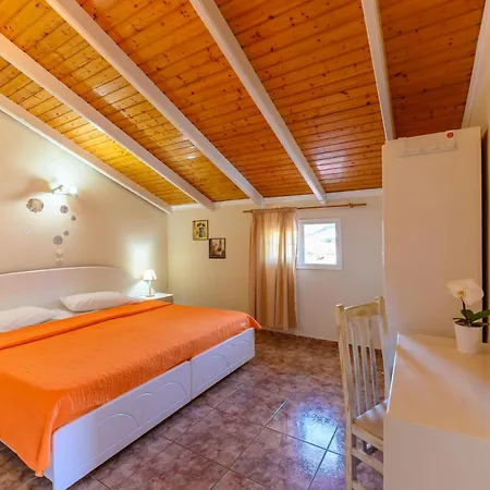 Louiza Apartment *