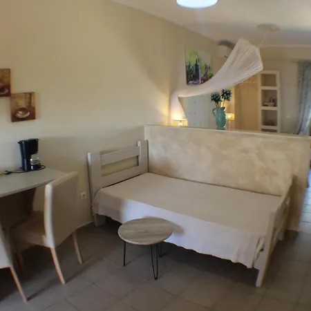 Louiza Appartement Agios Gordios (Corfu)