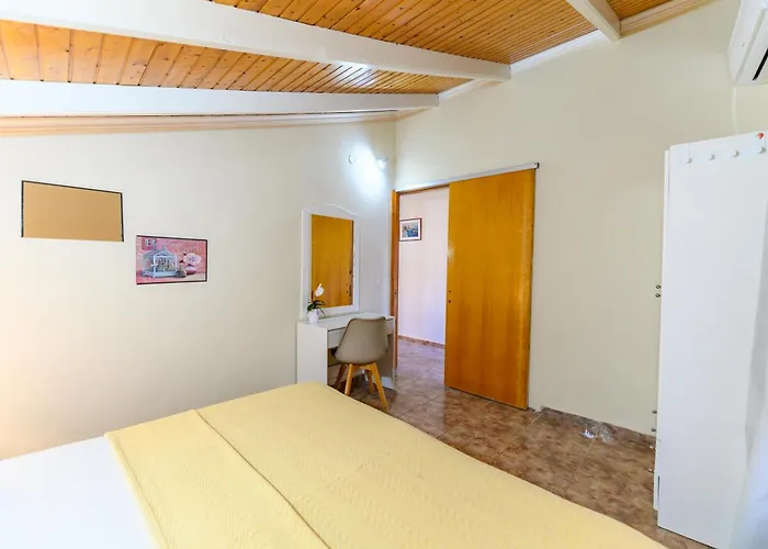 Louiza Apartamento *